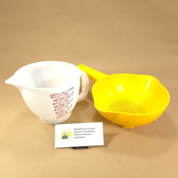Vintage Tupperware Bundle #1288 Mix-N-Store Pitcher #1200 Strainer Yellow - Picture 1 of 9